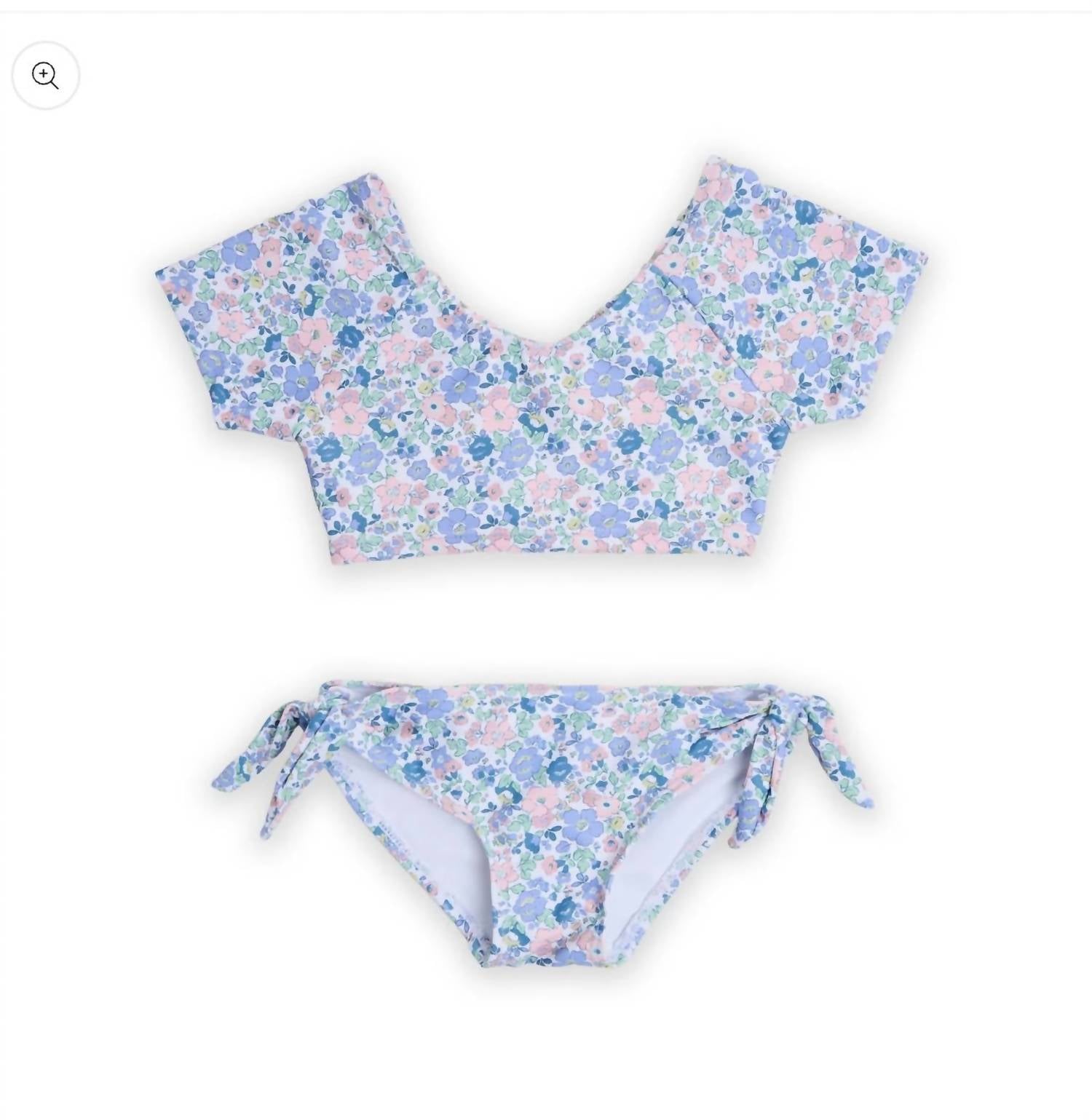 Рашгард Lottie с коротким рукавом для девочек в цветочном стиле Chiltern Lane, цвет floral
Рашгард Lottie с коротким рукавом для девочек в цветочном стиле Chiltern Lane, цвет floral