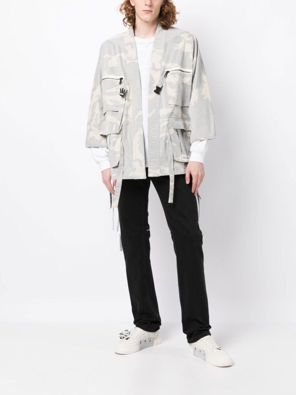 Вельветовая куртка с камуфляжным принтом Mostly Heard Rarely Seen, белый
Вельветовая куртка с камуфляжным принтом Mostly Heard Rarely Seen, белый