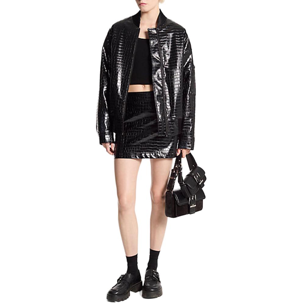 Куртка-бомбер с тиснением под крокодила MICHAEL KORS, черный
Куртка-бомбер с тиснением под крокодила MICHAEL KORS, черный