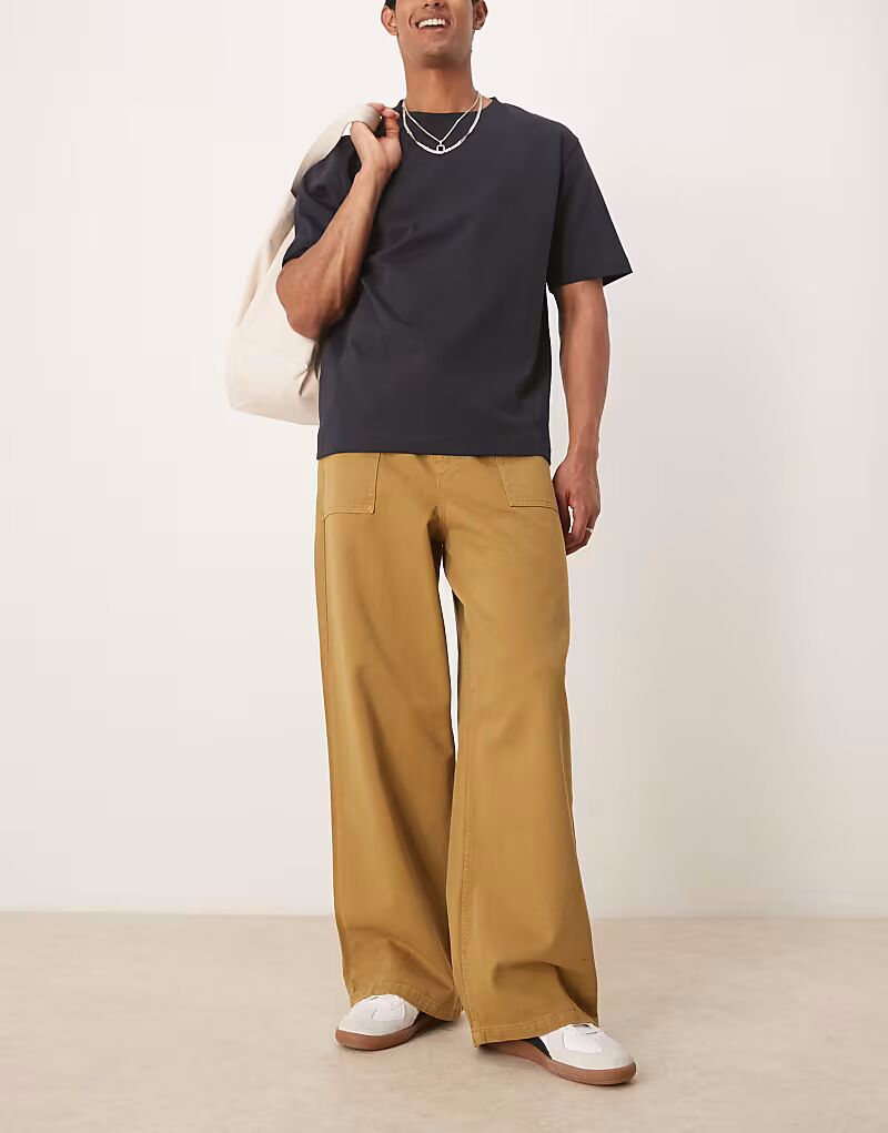 Супермешковатые брюки ASOS DESIGN с вытачками в бежевом цвете
Супермешковатые брюки ASOS DESIGN с вытачками в бежевом цвете