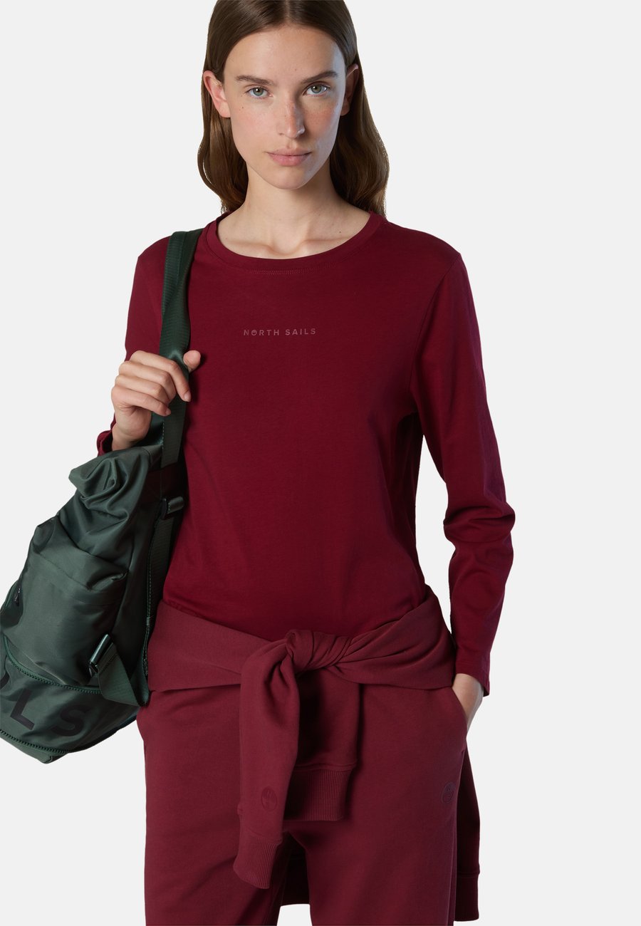 Топ North Sails WITH RAISED LOGO, Deep Red/Red
Топ North Sails WITH RAISED LOGO, Deep Red/Red