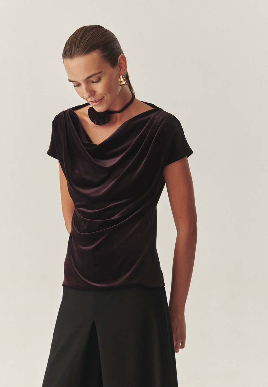 Блуза TATUUM Blouse, Maroon Bordo/Dark Red
Блуза TATUUM Blouse, Maroon Bordo/Dark Red