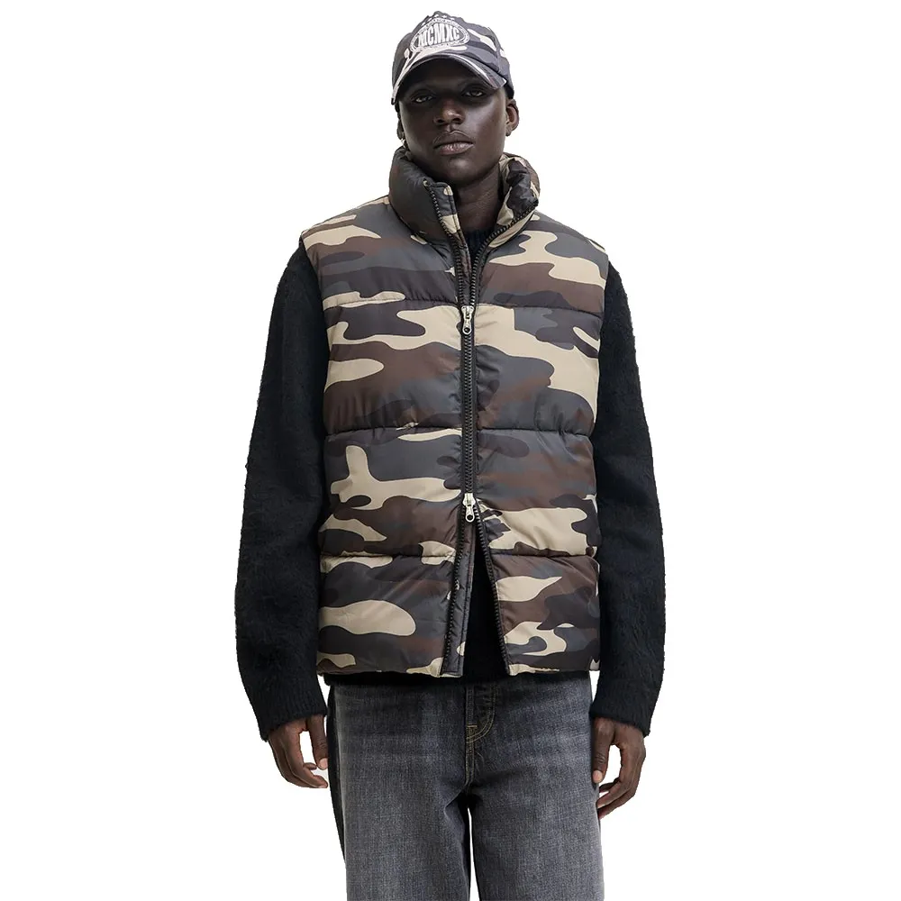 Жилет Jack & Jones Cover Aop, серый
Жилет Jack & Jones Cover Aop, серый