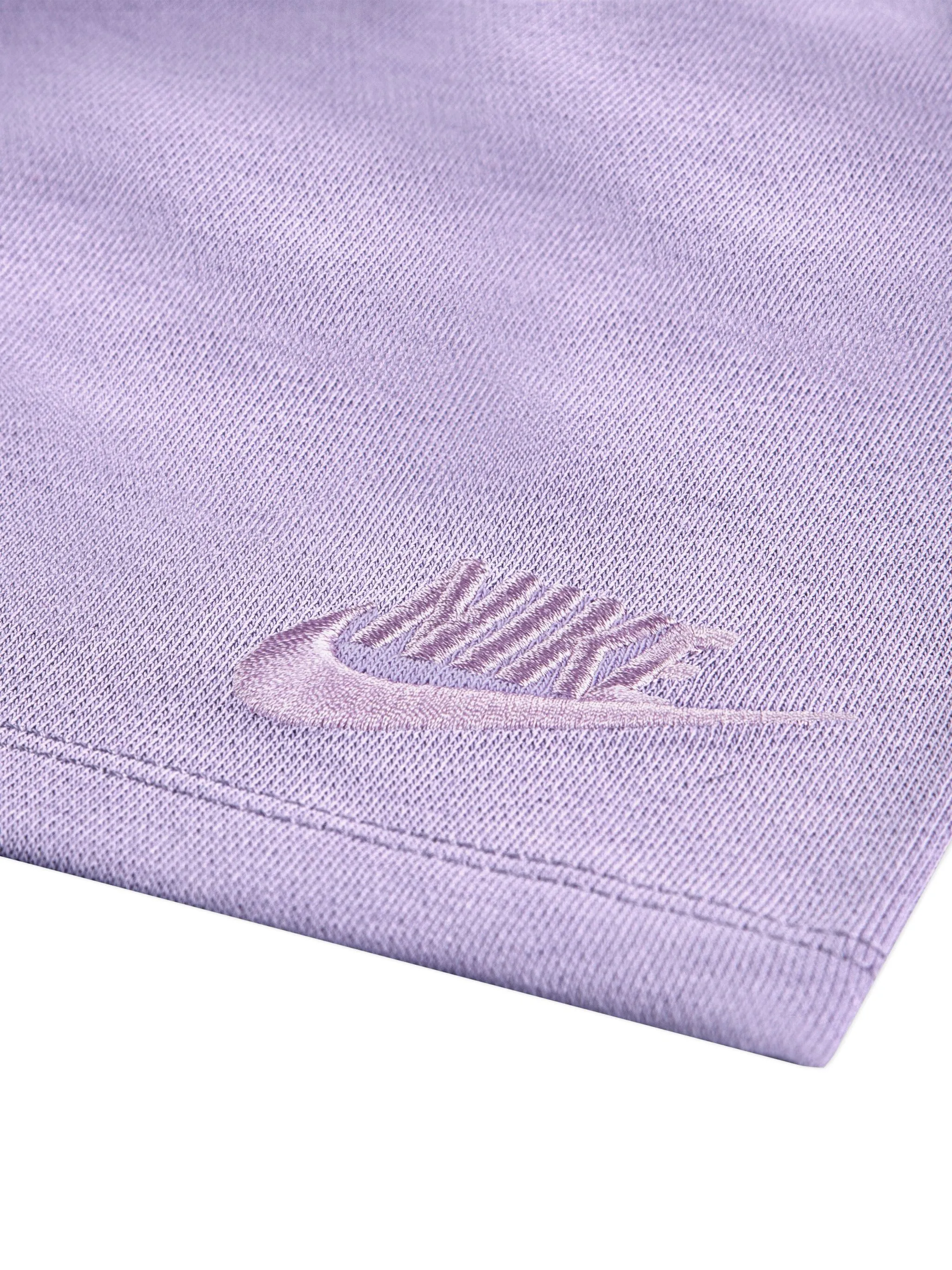 Комплект из футболки и шортов с вышитым логотипом Nike Kids, фиолетовый
Комплект из футболки и шортов с вышитым логотипом Nike Kids, фиолетовый