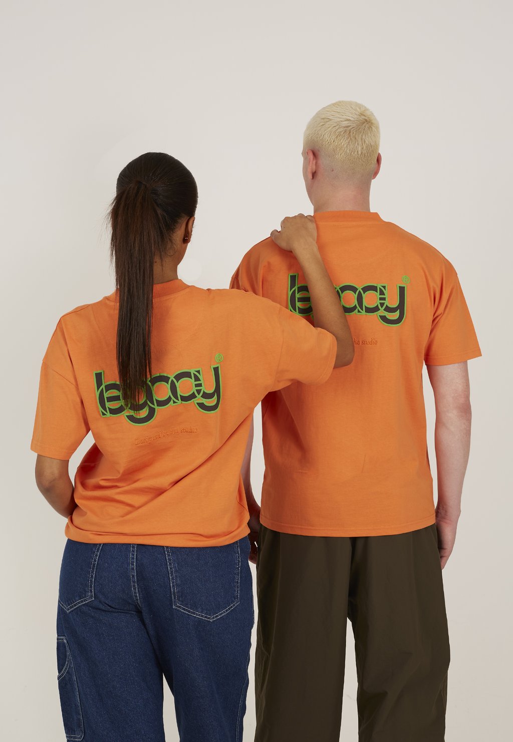 Футболка с принтом UNISEX LEGACY STUDIOS, оранжевый 
Футболка с принтом UNISEX LEGACY STUDIOS, оранжевый