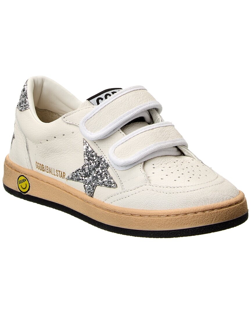Кроссовки Golden Goose Ballstar с кожаным ремешком и блестками, цвет White/Silver
Кроссовки Golden Goose Ballstar с кожаным ремешком и блестками, цвет White/Silver