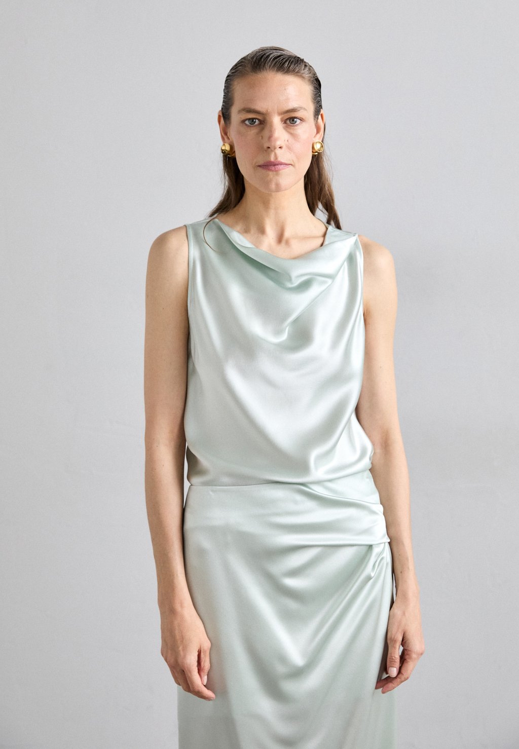 Блуза HELVIE Tiger of Sweden, светло-зеленый
Блуза HELVIE Tiger of Sweden, светло-зеленый