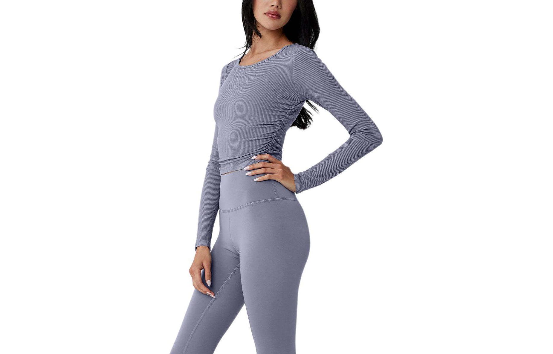 Футболка женская Alo Yoga, черная
Футболка женская Alo Yoga, черная