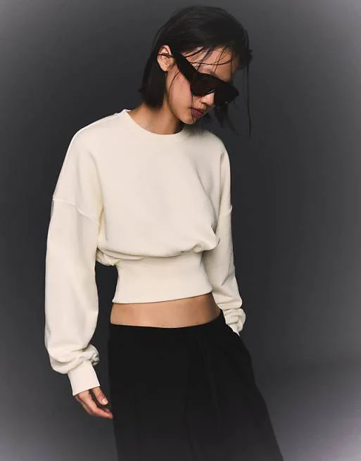 Бежевый свитшот Bershka Waistband
Бежевый свитшот Bershka Waistband