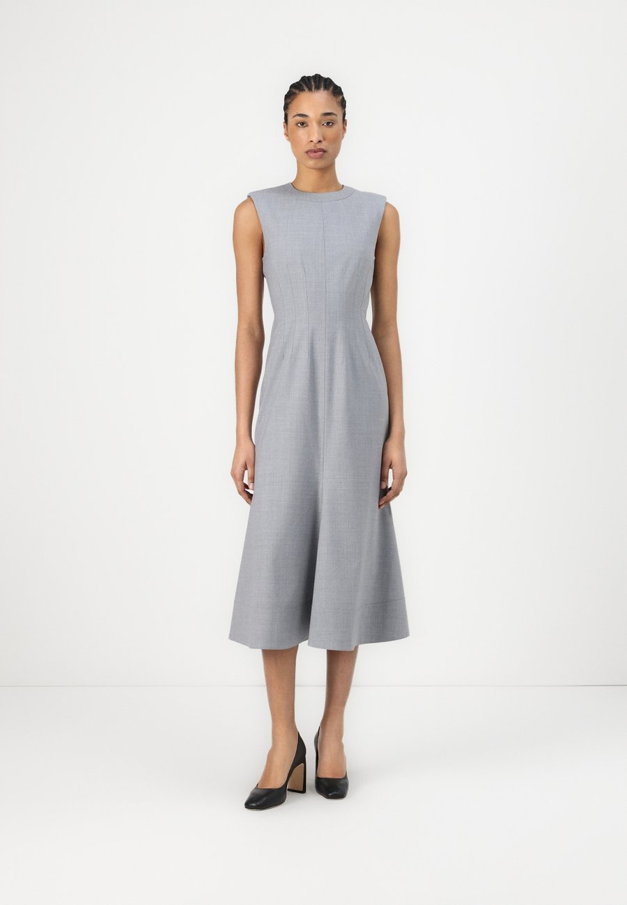 Платье KARL LAGERFELD FASHION TAILORED DRESS, Medium Grey/Grey
Платье KARL LAGERFELD FASHION TAILORED DRESS, Medium Grey/Grey