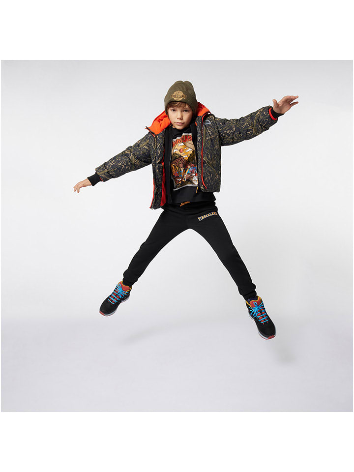 Зимняя куртка зеленого цвета Timberland
Зимняя куртка зеленого цвета Timberland