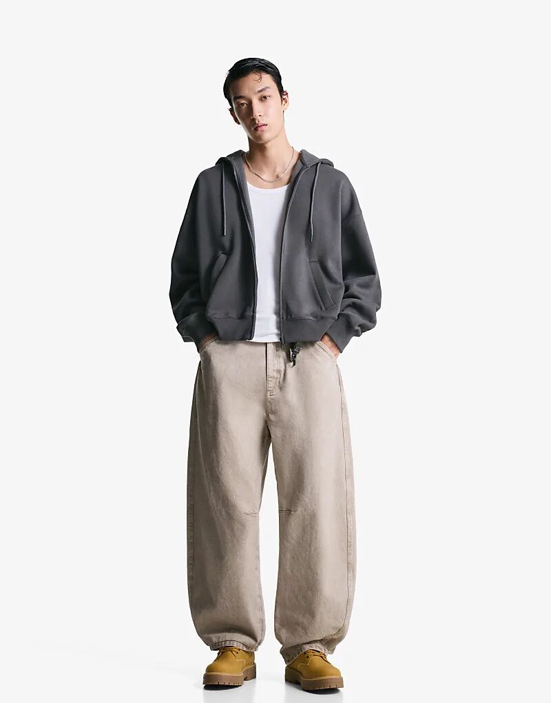 Брюки Bershka Barrel бежевого цвета
Брюки Bershka Barrel бежевого цвета