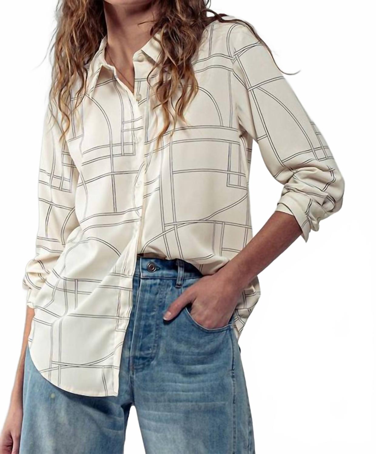 Urban Daizy Рубашка Chloe с геометрическим принтом, бежевого цвета
Urban Daizy Рубашка Chloe с геометрическим принтом, бежевого цвета