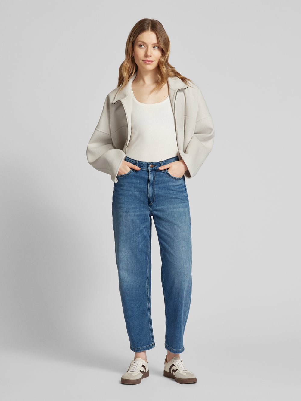 Джинсы mom fit с 5 карманами, модель «FLOWN» Drykorn, синий
Джинсы mom fit с 5 карманами, модель «FLOWN» Drykorn, синий