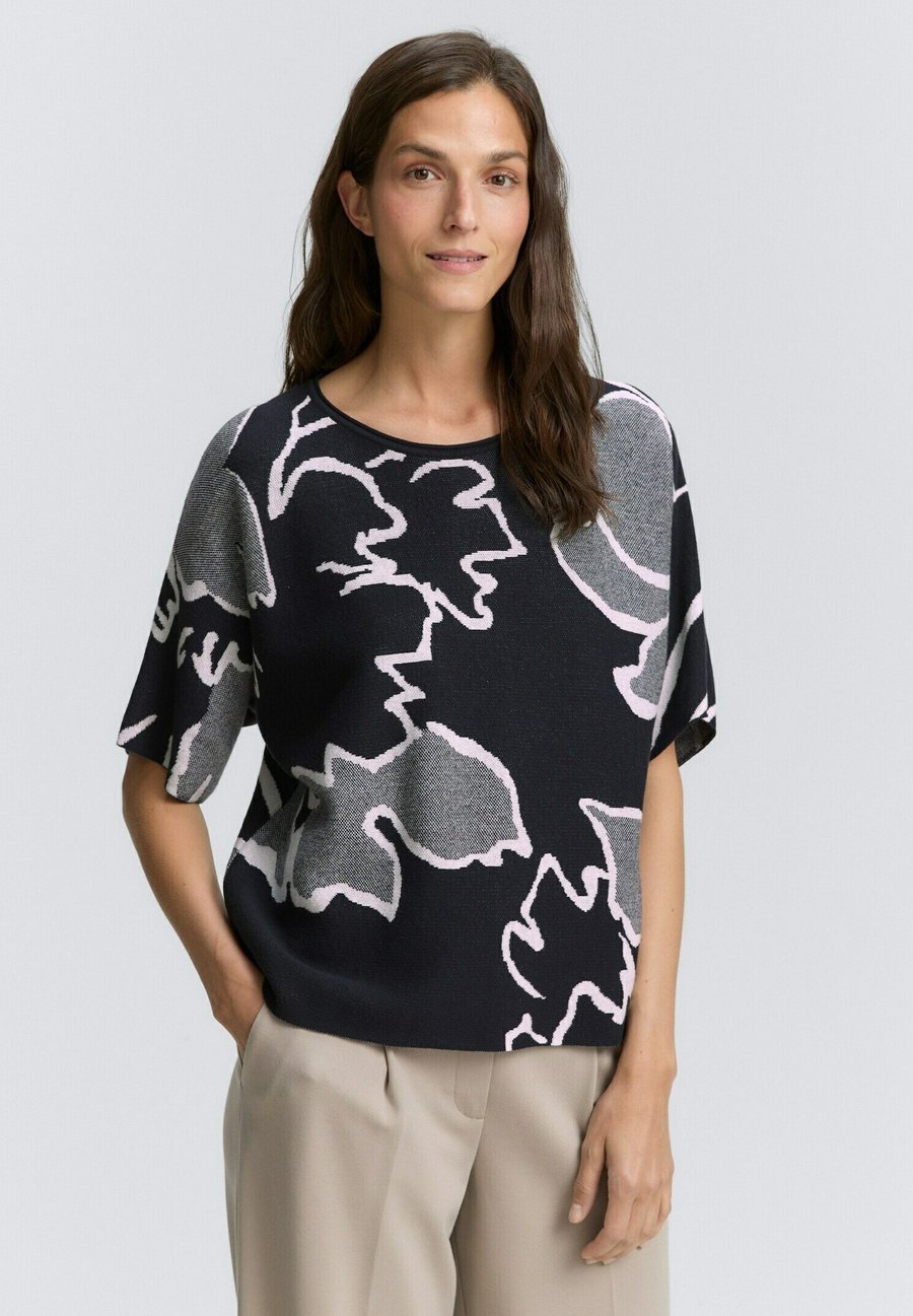 Футболка TOM TAILOR Print T-shirt, Floral Knit Jacquard Design/Black
Футболка TOM TAILOR Print T-shirt, Floral Knit Jacquard Design/Black