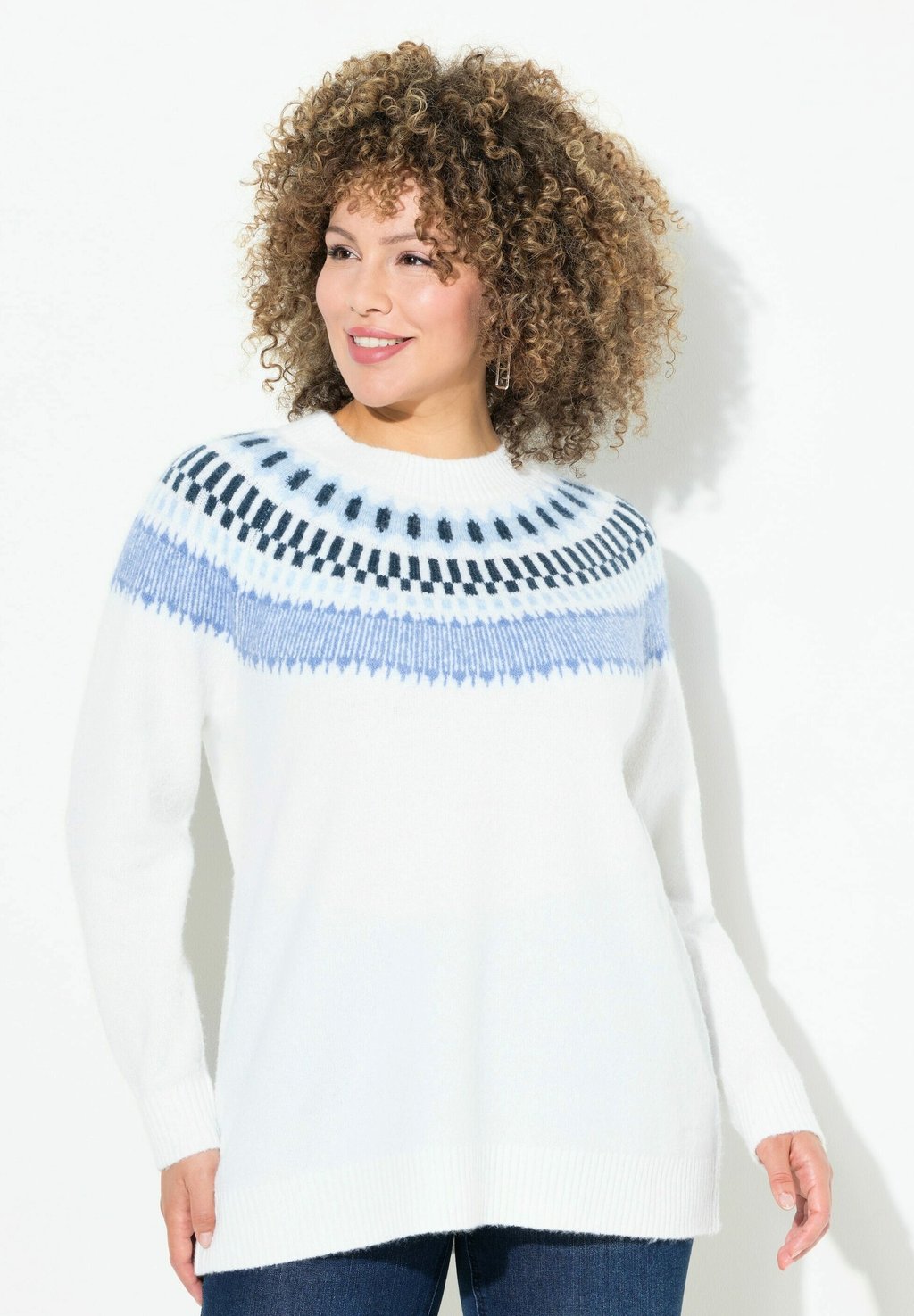 Джемпер NORWEGER RUNDHALS, LANGARM, WEICHER Ulla Popken, белый 
Джемпер NORWEGER RUNDHALS, LANGARM, WEICHER Ulla Popken, белый