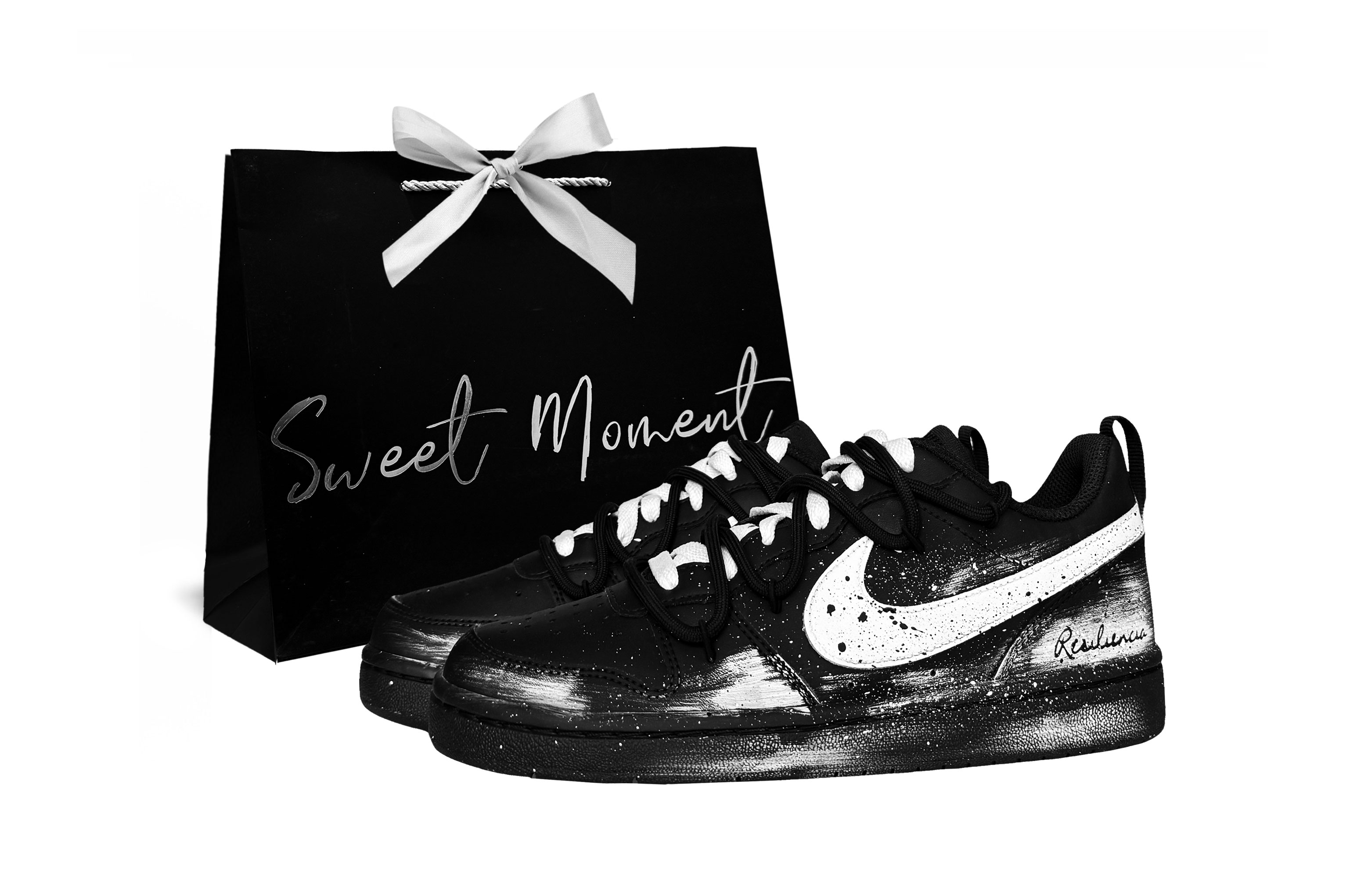 Nike Кроссовки для скейтбординга Court Borough Ruin Whispers 2.0 Low top Kids' Black для подростков
Nike Кроссовки для скейтбординга Court Borough Ruin Whispers 2.0 Low top Kids' Black для подростков