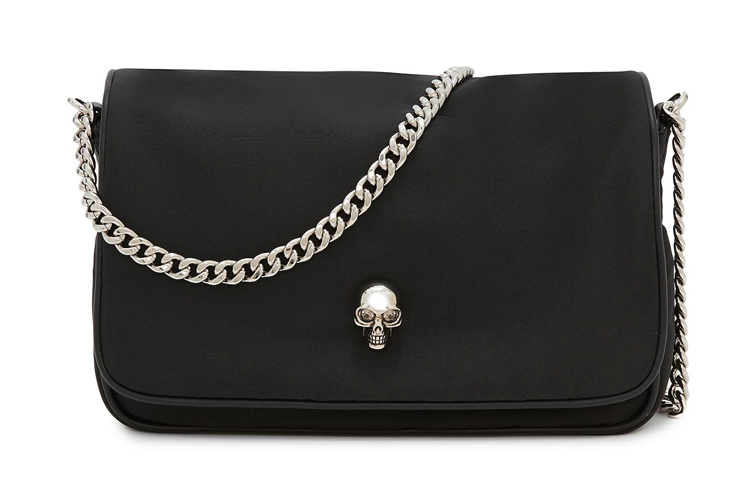 Нейлоновая плечевая сумка через плечо женская черная Alexander McQueen
Нейлоновая плечевая сумка через плечо женская черная Alexander McQueen