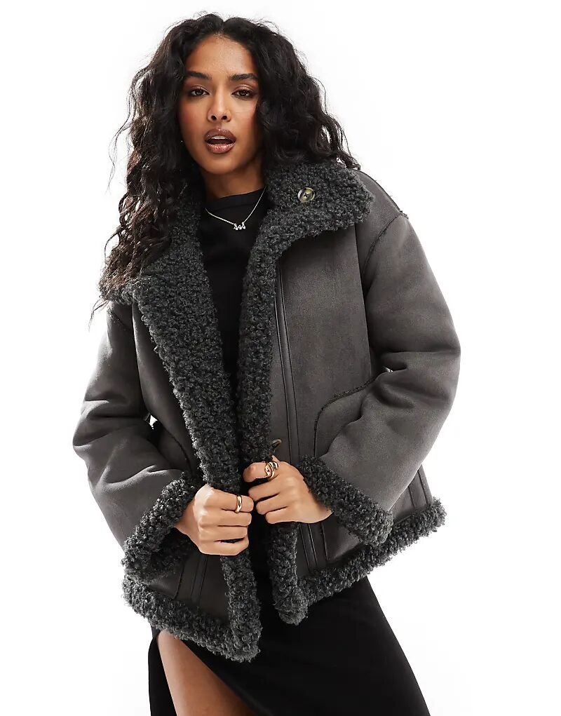 Двусторонняя куртка-авиатор из искусственной замши и овчины темно-серого цвета Object, Серый, Двусторонняя куртка-авиатор из искусственной замши и овчины темно-серого цвета Object
Двусторонняя куртка-авиатор из искусственной замши и овчины темно-серого цвета Object, Серый, Двусторонняя куртка-авиатор из искусственной замши и овчины темно-серого цвета Object