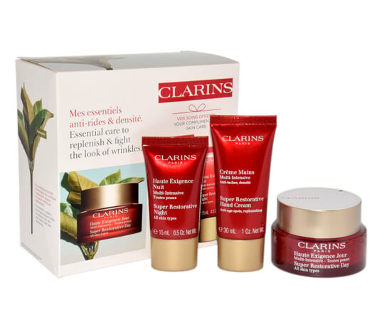 Подарочный набор уходовой косметики, 3 шт. Clarins
Подарочный набор уходовой косметики, 3 шт. Clarins