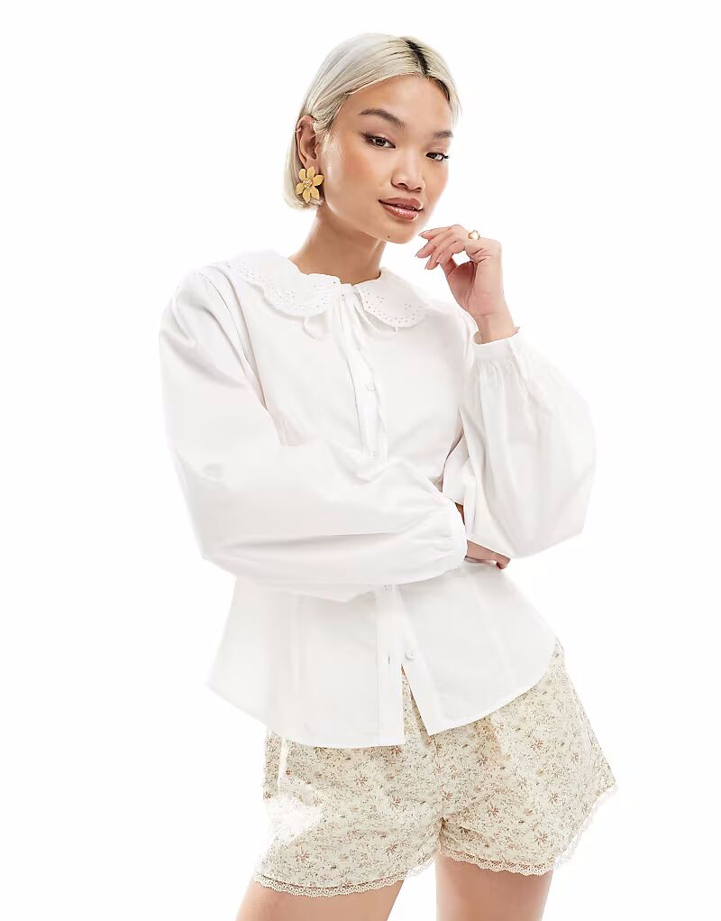 Блузка Miss Selfridge с приталенным воротником белого цвета
Блузка Miss Selfridge с приталенным воротником белого цвета