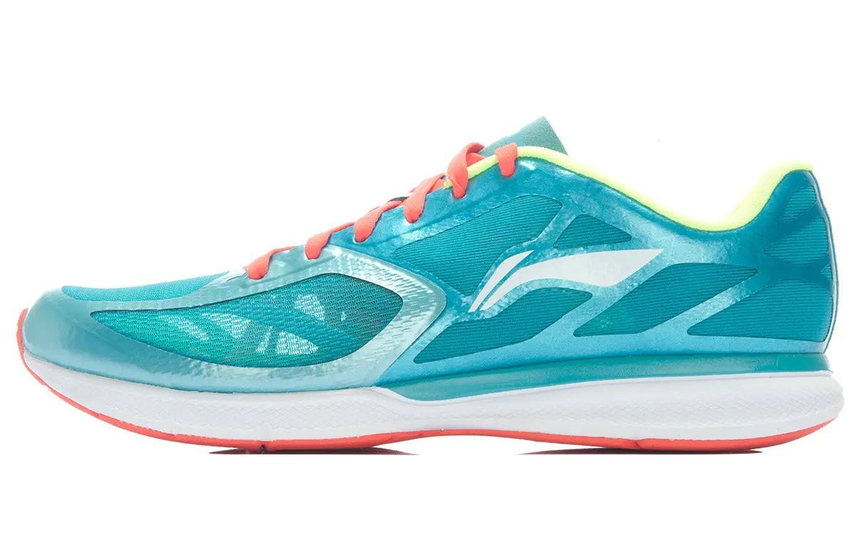 Кроссовки мужские с низким верхом
Кроссовки мужские с низким верхом