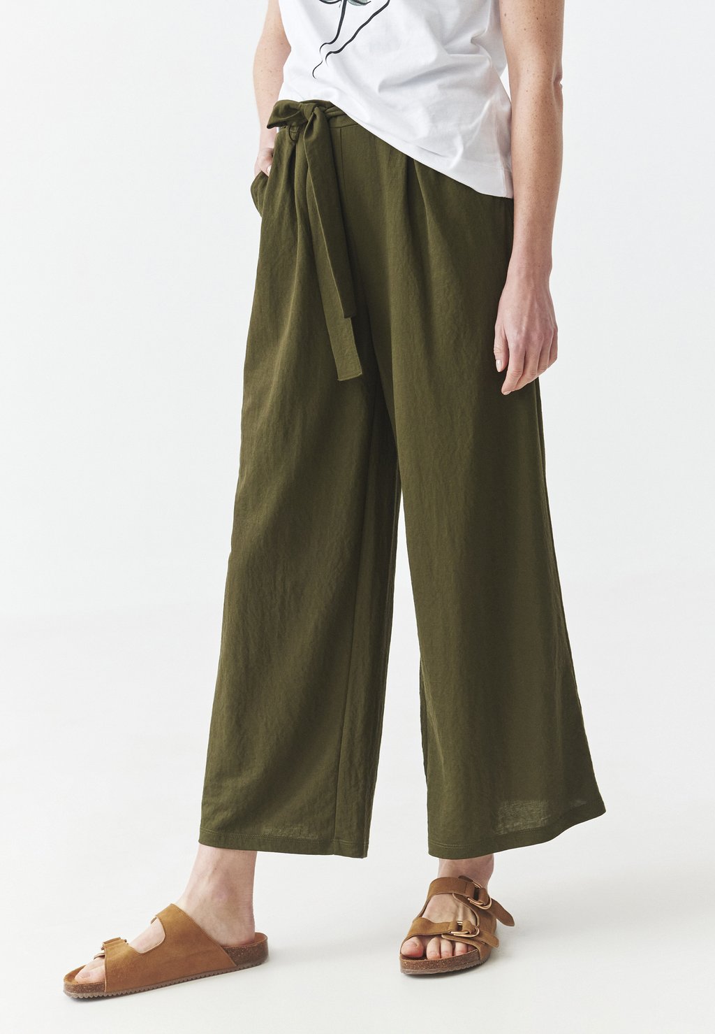 Брюки ZAMI TATUUM, зеленый
Брюки ZAMI TATUUM, зеленый