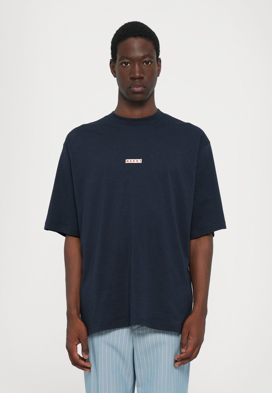 Футболка Marni Basic T-shirt, Blublack/Blue
Футболка Marni Basic T-shirt, Blublack/Blue