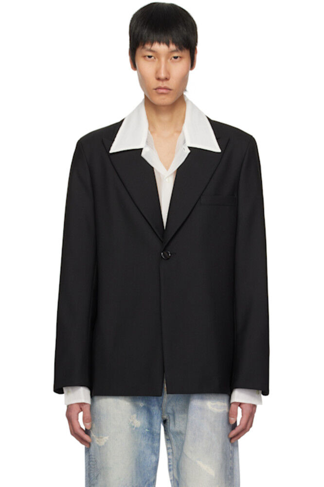 Черный блейзер Seydou Séfr
Черный блейзер Seydou Séfr