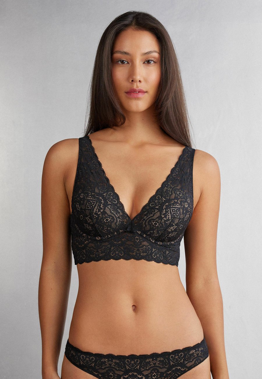 Бюстгальтер Intimissimi ASIA, Black
Бюстгальтер Intimissimi ASIA, Black