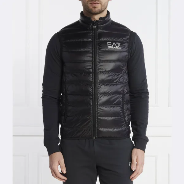 Пуховик без рукавов стандартного кроя Ea7, черный
Пуховик без рукавов стандартного кроя Ea7, черный