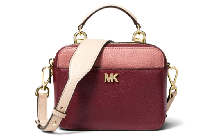 Коллекция дорожных сумок Handbags MICHAEL KORS, Set (Bag+Dust Bag)
Коллекция дорожных сумок Handbags MICHAEL KORS, Set (Bag+Dust Bag)