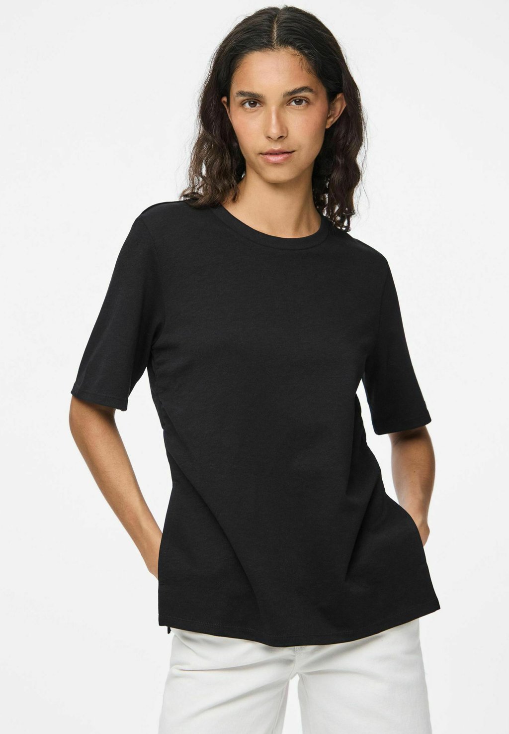 Блуза PCSKYLAR GESCHLITZTES Pieces, черный
Блуза PCSKYLAR GESCHLITZTES Pieces, черный