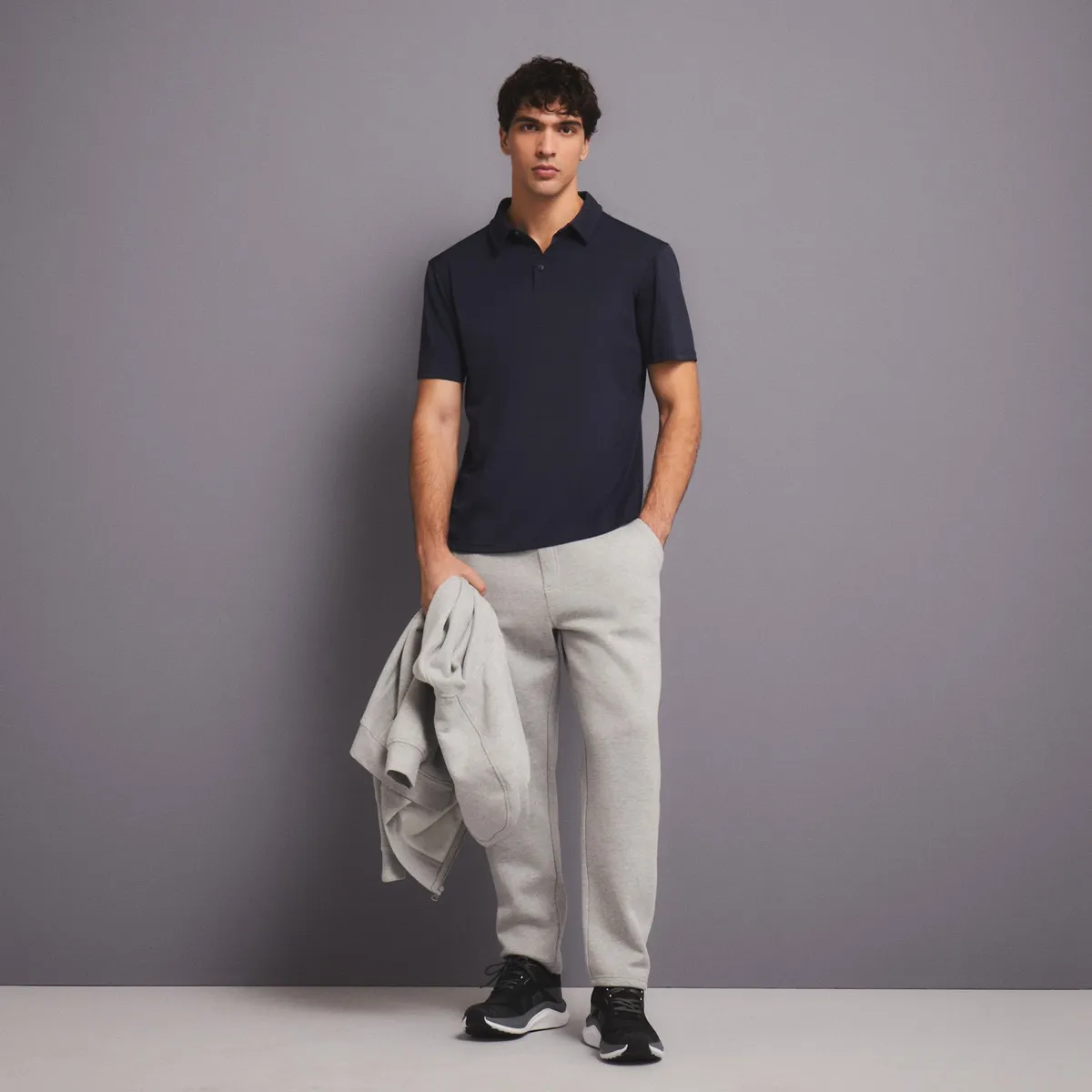 Теплый спортивно-повседневный мужской брюки Boomerang, светло-серый
Теплый спортивно-повседневный мужской брюки Boomerang, светло-серый