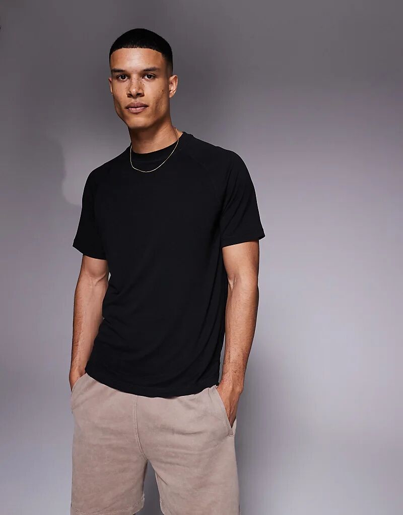 Футболка Icon Performance Jersey свободного кроя, свободного кроя, черного цвета ASOS 4505
Футболка Icon Performance Jersey свободного кроя, свободного кроя, черного цвета ASOS 4505