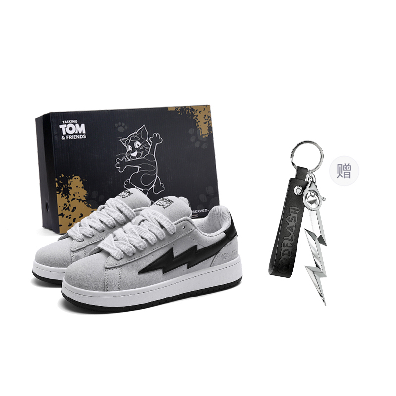 TALKING TOM Молния возмездия шторм противоскользящие и износостойкие легкие низкие кеды для скейтборда унисекс белый с брелоком, цвет White (Comes with Keychain)
TALKING TOM Молния возмездия шторм противоскользящие и износостойкие легкие низкие кеды для скейтборда унисекс белый с брелоком, цвет White (Comes with Keychain)