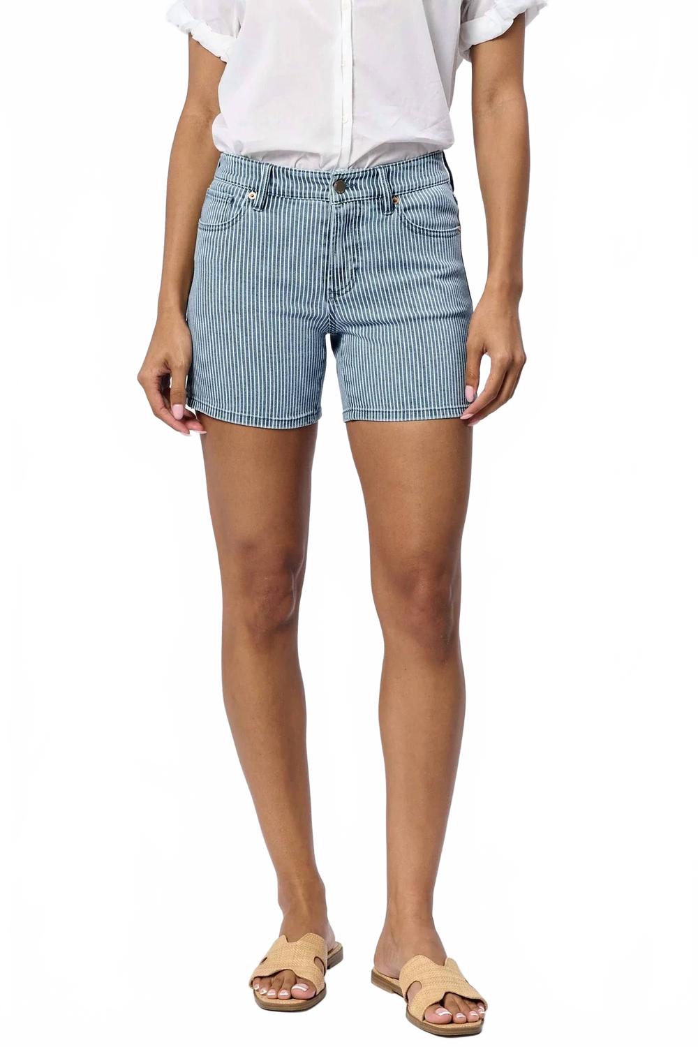 Джулиан Шорты в джинсовой полоске DEAR JOHN DENIM, denim stripe
Джулиан Шорты в джинсовой полоске DEAR JOHN DENIM, denim stripe