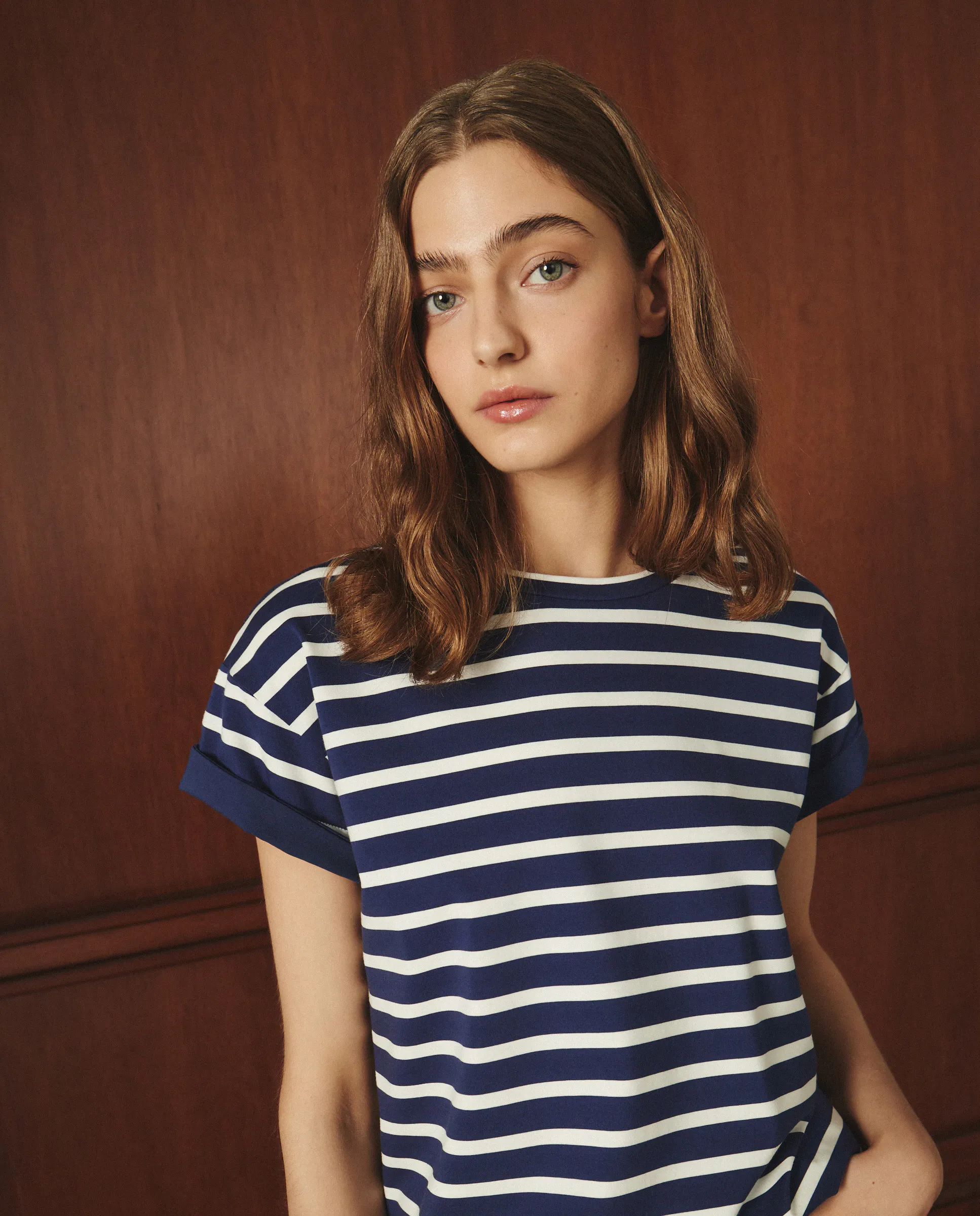 Женская футболка с коротким рукавом и принтом Lloyd's, темно-синий
Женская футболка с коротким рукавом и принтом Lloyd's, темно-синий