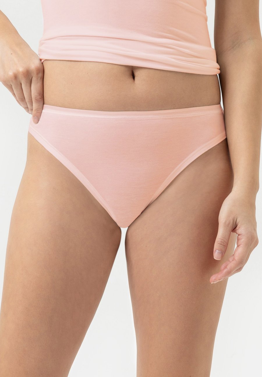 Трусы mey Thong, Bonbon Pink/Pink
Трусы mey Thong, Bonbon Pink/Pink