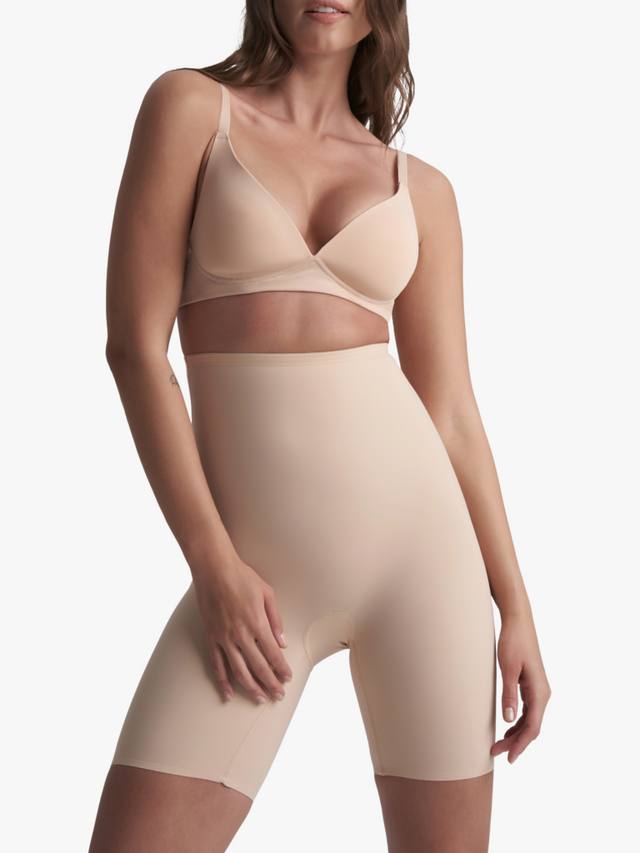 Шорты с высокой талией для моделирования фигуры Bye Bra, Beige
Шорты с высокой талией для моделирования фигуры Bye Bra, Beige