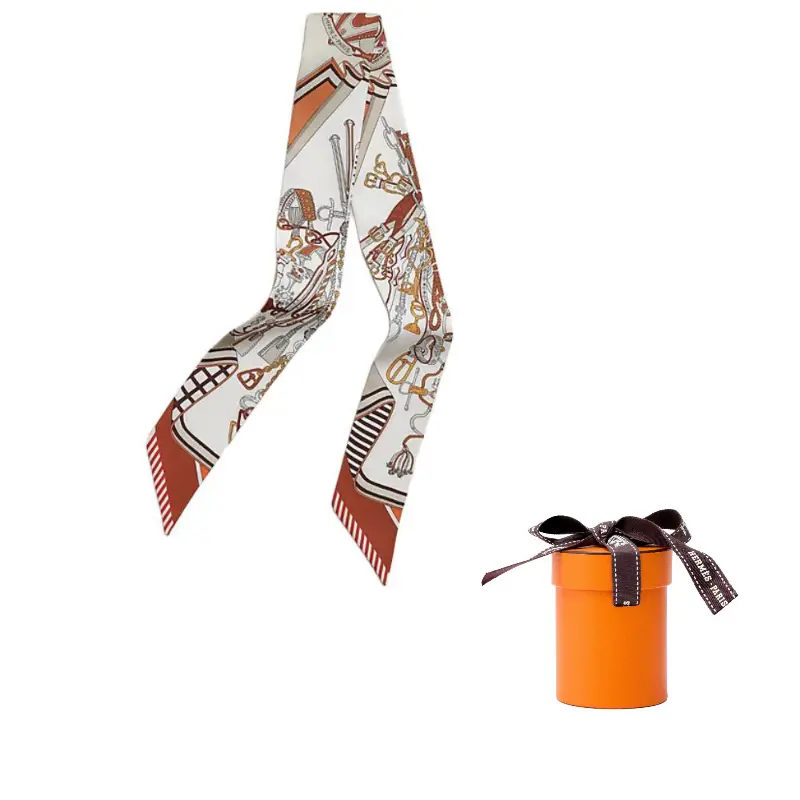 HERMES Шёлковый шарф унисекс красный, Red
HERMES Шёлковый шарф унисекс красный, Red