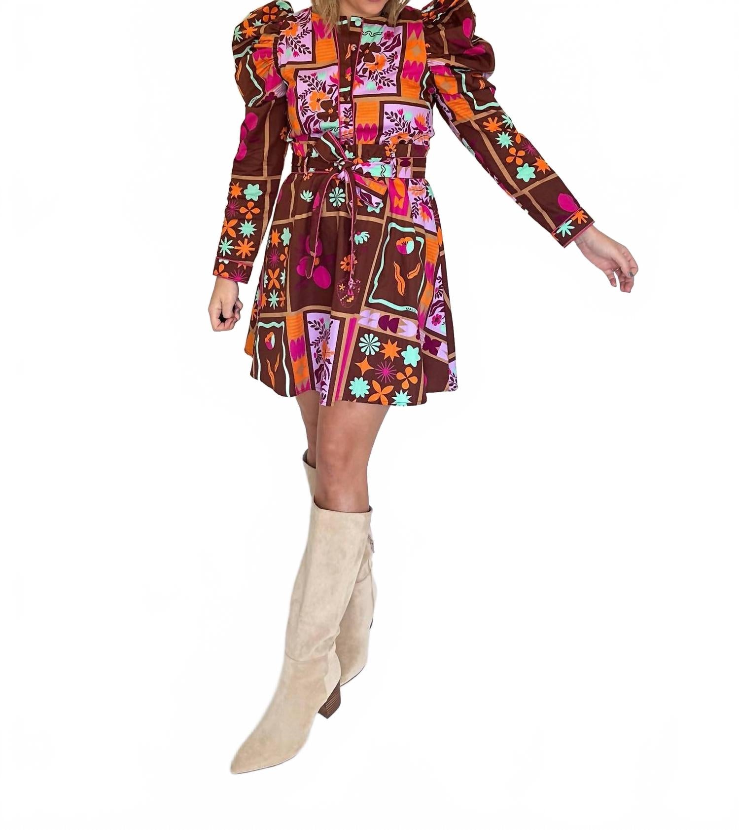 Karlie Платье-рубашка с пышными рукавами и цветочным узором, коричневого цвета
Karlie Платье-рубашка с пышными рукавами и цветочным узором, коричневого цвета