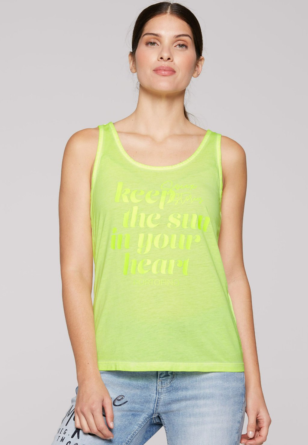 Топ SOMMER MIT Soccx, желтый
Топ SOMMER MIT Soccx, желтый