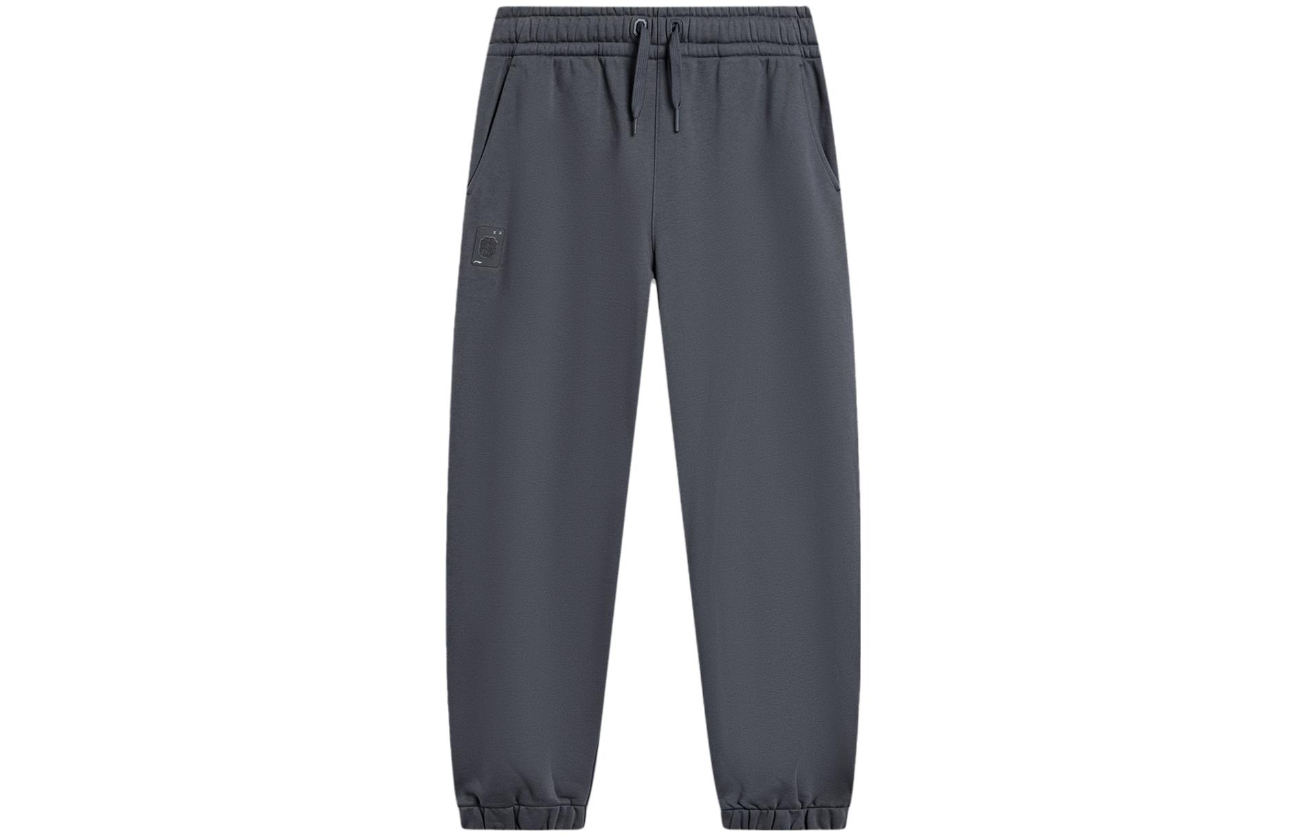 LiNing Спортивные Трикотажные Штаны Мужские Глубокий Черный, Интенсивный Лазурный
LiNing Спортивные Трикотажные Штаны Мужские Глубокий Черный, Интенсивный Лазурный