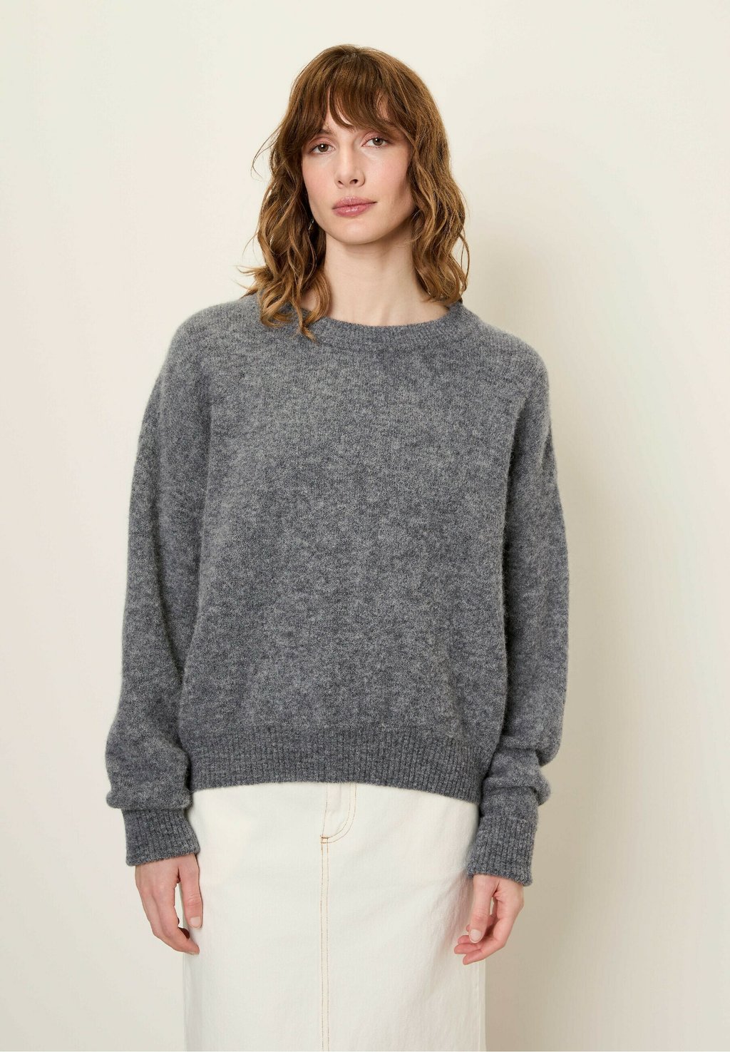 Свитер VITOW American Vintage, серый
Свитер VITOW American Vintage, серый