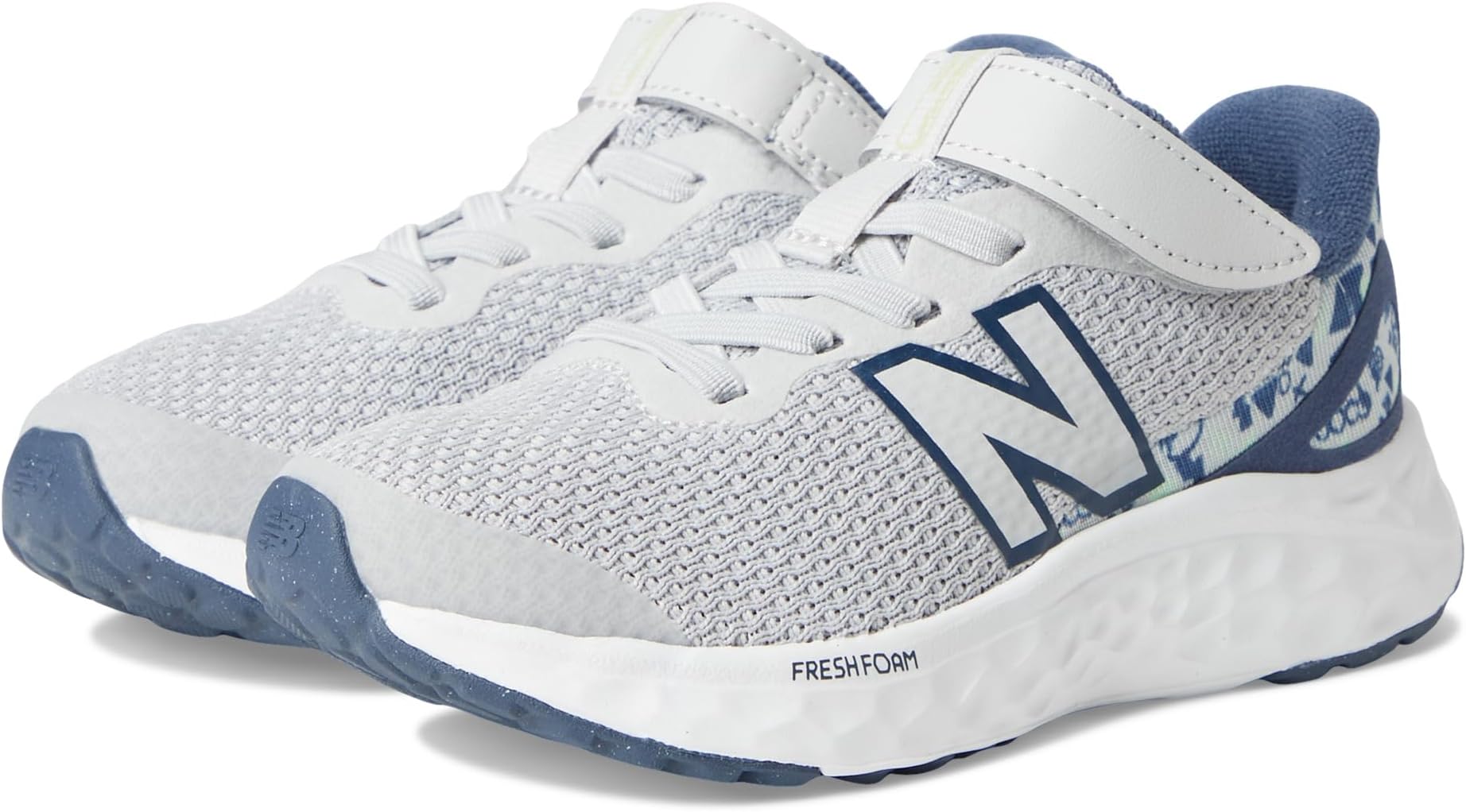 Кроссовки New Balance Kids Fresh Foam Arishi v4 Bungee Lace with Top Strap, Grey Matter/Vintage Indigo/Melon Water
Кроссовки New Balance Kids Fresh Foam Arishi v4 Bungee Lace with Top Strap, Grey Matter/Vintage Indigo/Melon Water