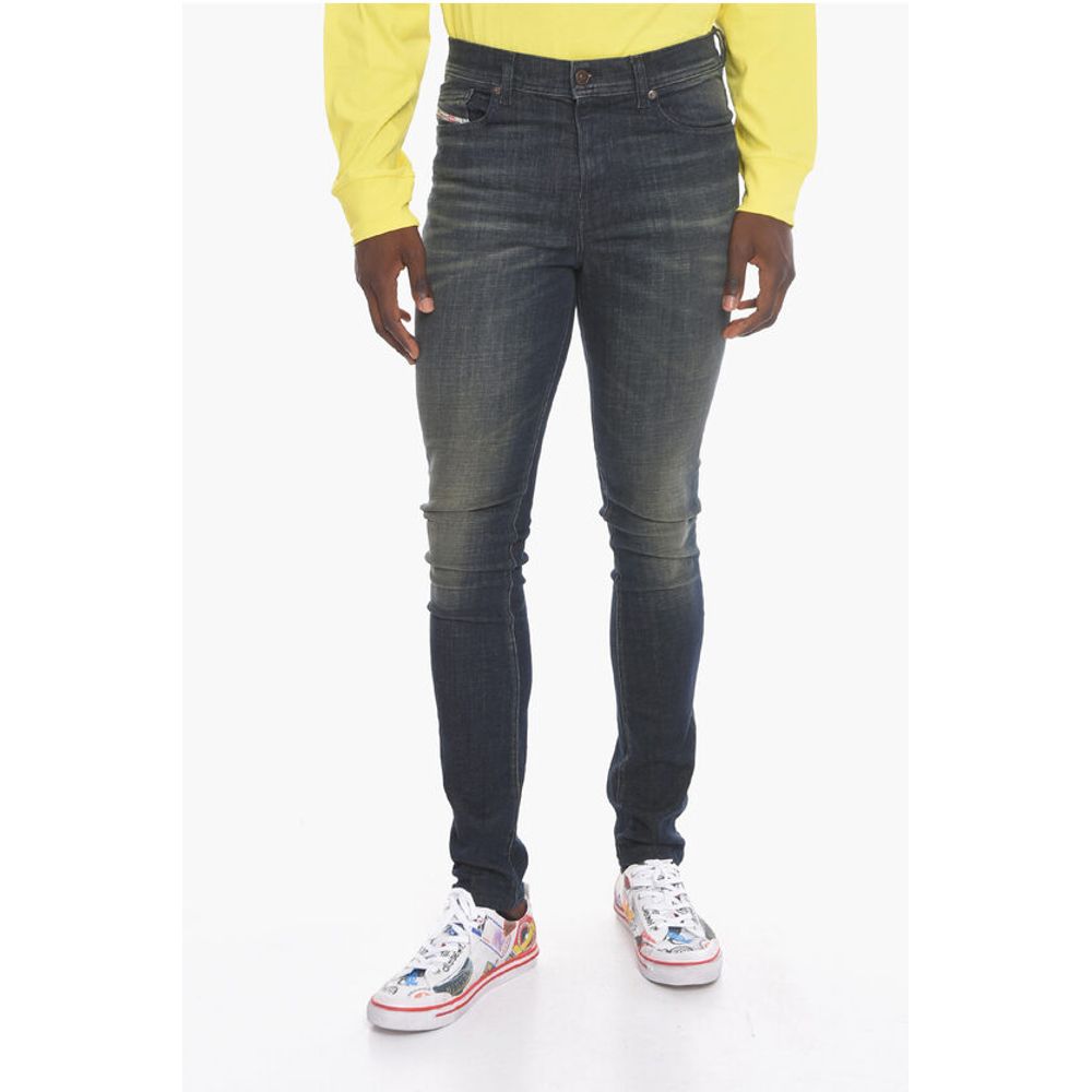 Джинсы с высокой талией D-AMNY, облегающие, 16 см Diesel, Blue
Джинсы с высокой талией D-AMNY, облегающие, 16 см Diesel, Blue