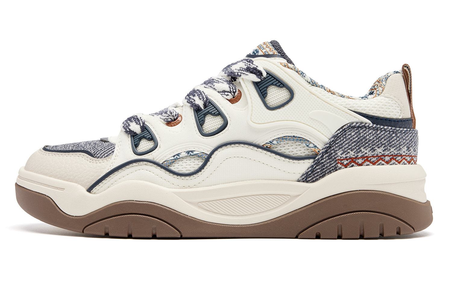 QIAODAN Легкие, износостойкие, нескользящие, низкие мужские кроссовки цвета слоновой кости с синим принтом «ласточкин хвост»
QIAODAN Легкие, износостойкие, нескользящие, низкие мужские кроссовки цвета слоновой кости с синим принтом «ласточкин хвост»