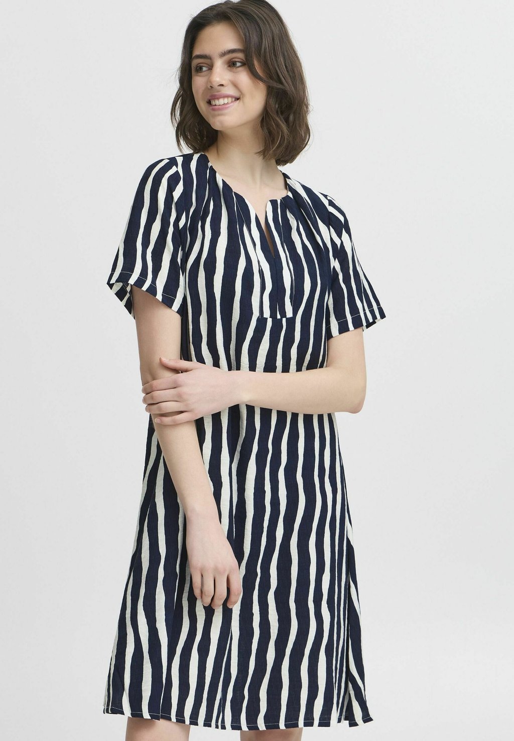 Повседневное платье FRARIANA Fransa, синий
Повседневное платье FRARIANA Fransa, синий