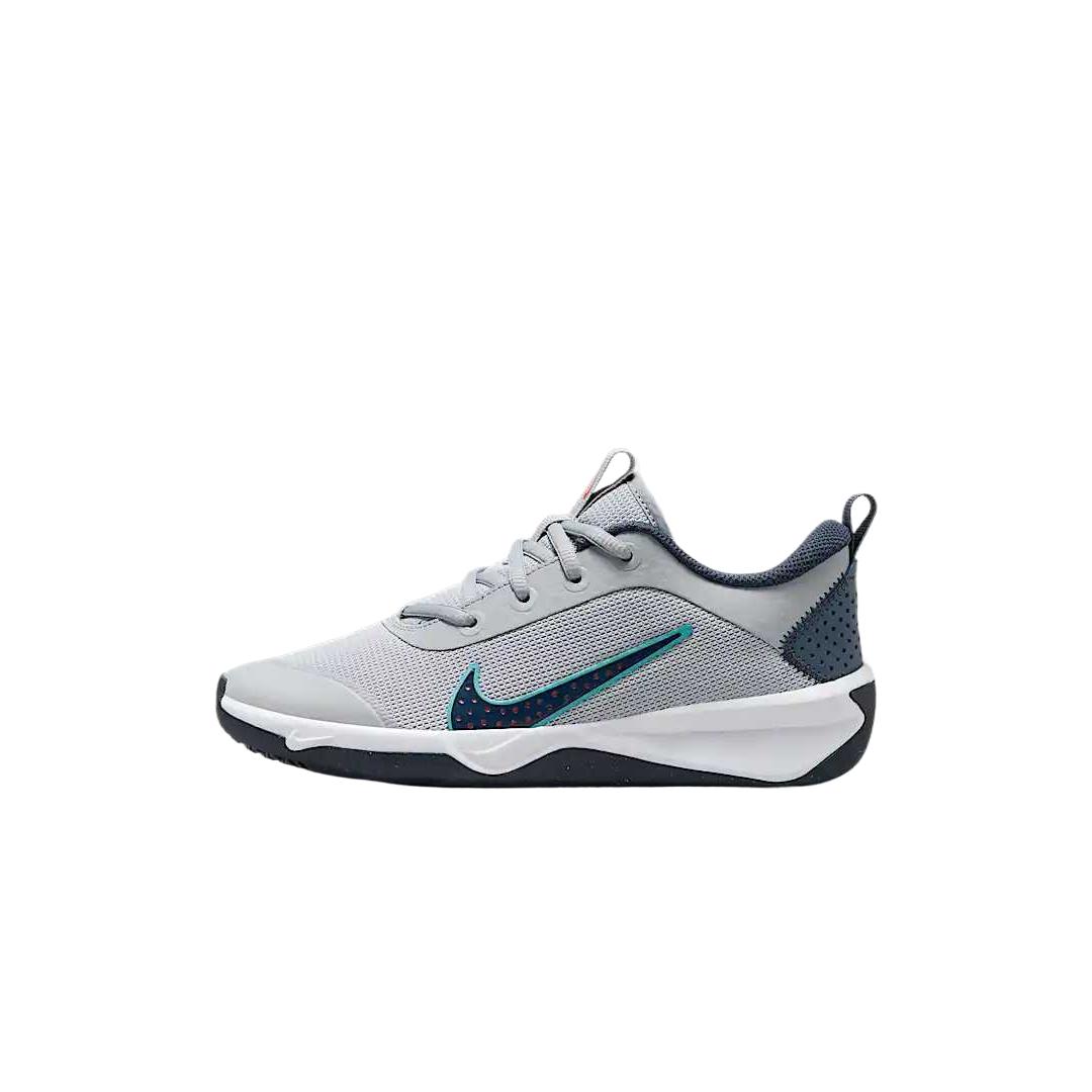 Nike Omni Multi Court Low top детские тренировочные кроссовки Wolf Gray
Nike Omni Multi Court Low top детские тренировочные кроссовки Wolf Gray